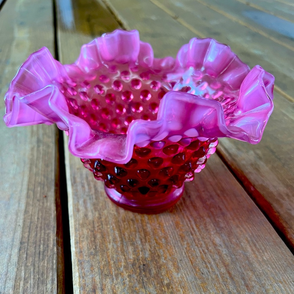Vintage pink glass candy dish ruffled rim